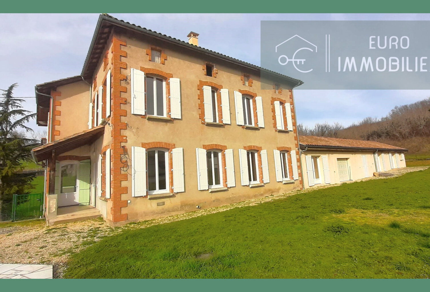 Maison 300 m2 , 3 logements, principale 198 m2 : 7 chbres - — photo 1