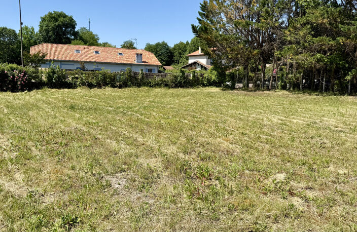 Sabres - Terrain Constructible - 752m2 - Landes (40) - Aquit — photo 4
