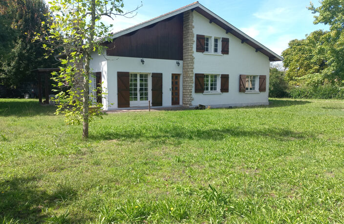 Landaise traditionnelle - 4 chambres - dépendances - 2000m2 — photo 2