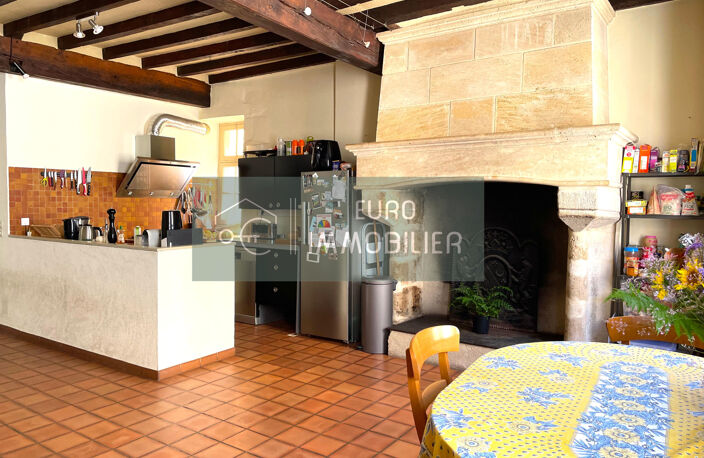 Maison de ville en pierre, garage, cour de 65 m2 - 6 chbres, — photo 3
