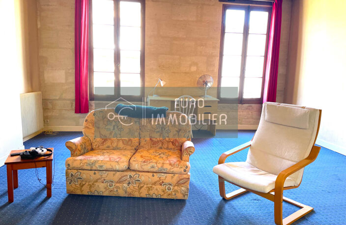 Maison de ville en pierre, garage, cour de 65 m2 - 6 chbres, — photo 4