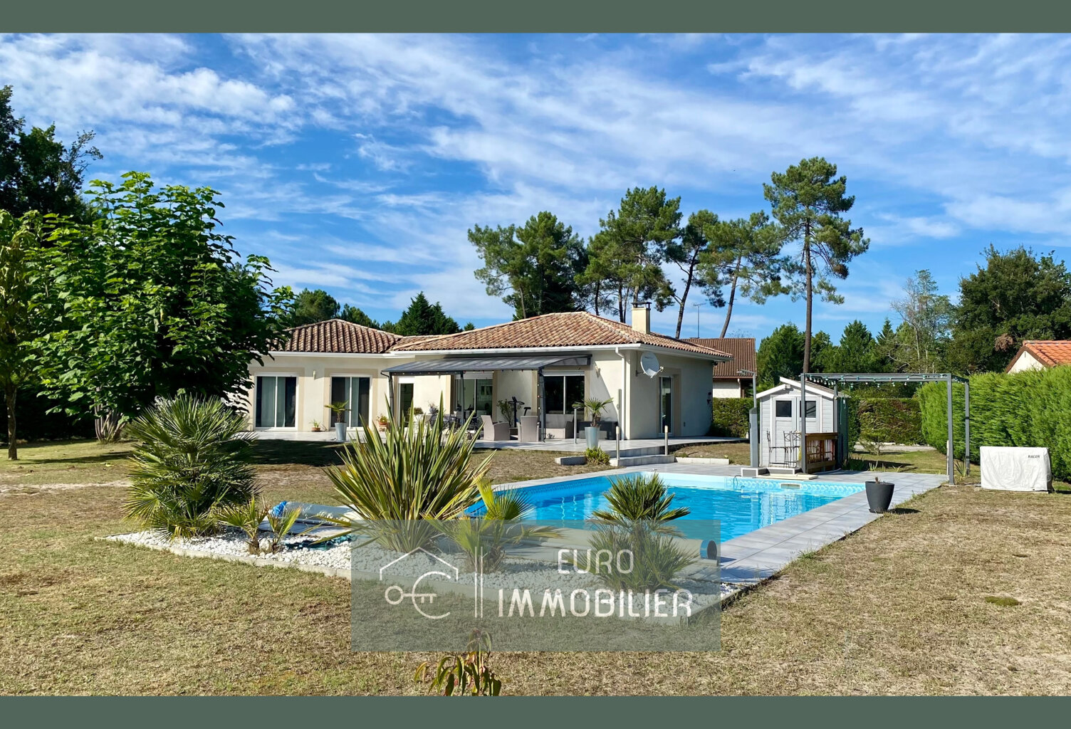  CONTEMPORAINE PISCINE PLAIN PIED - 3 chambres - 2000m2 terr — photo 1