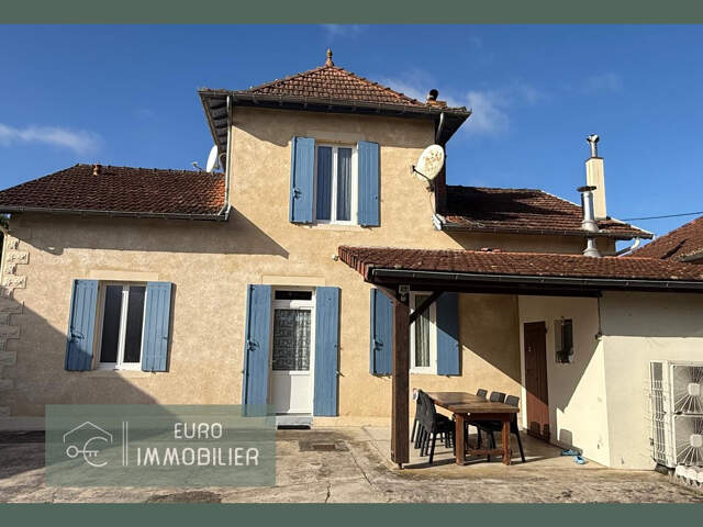 SORE - 5 chambres - 2 maisons -  dépendances - 1000m2 terrai — photo du bien