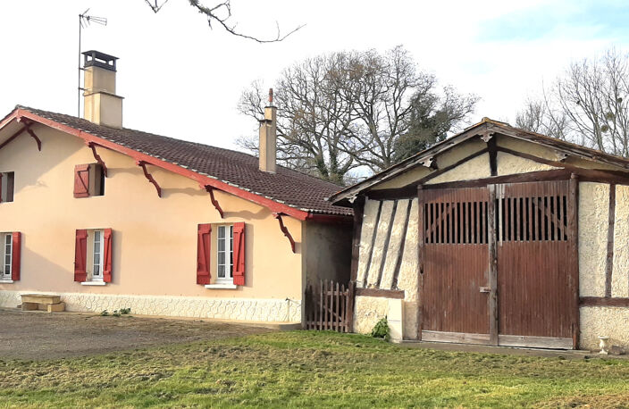 FERME SUR 6 HECTARES (ha) -Bazas centre - dépendances - pos — photo 2