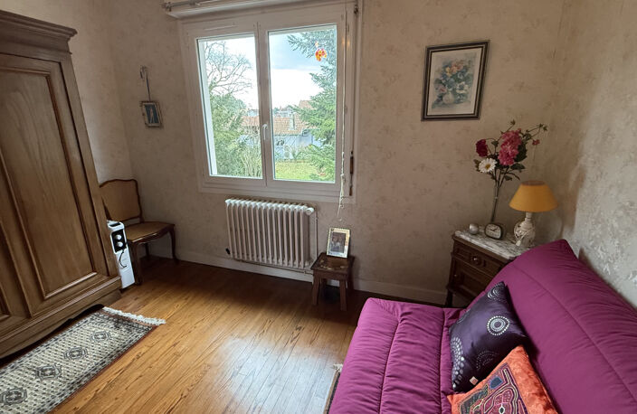 MAISON DE VILLAGE - LUXEY - 3 CHAMBRES - 350M2 terrain - BUR — photo 5