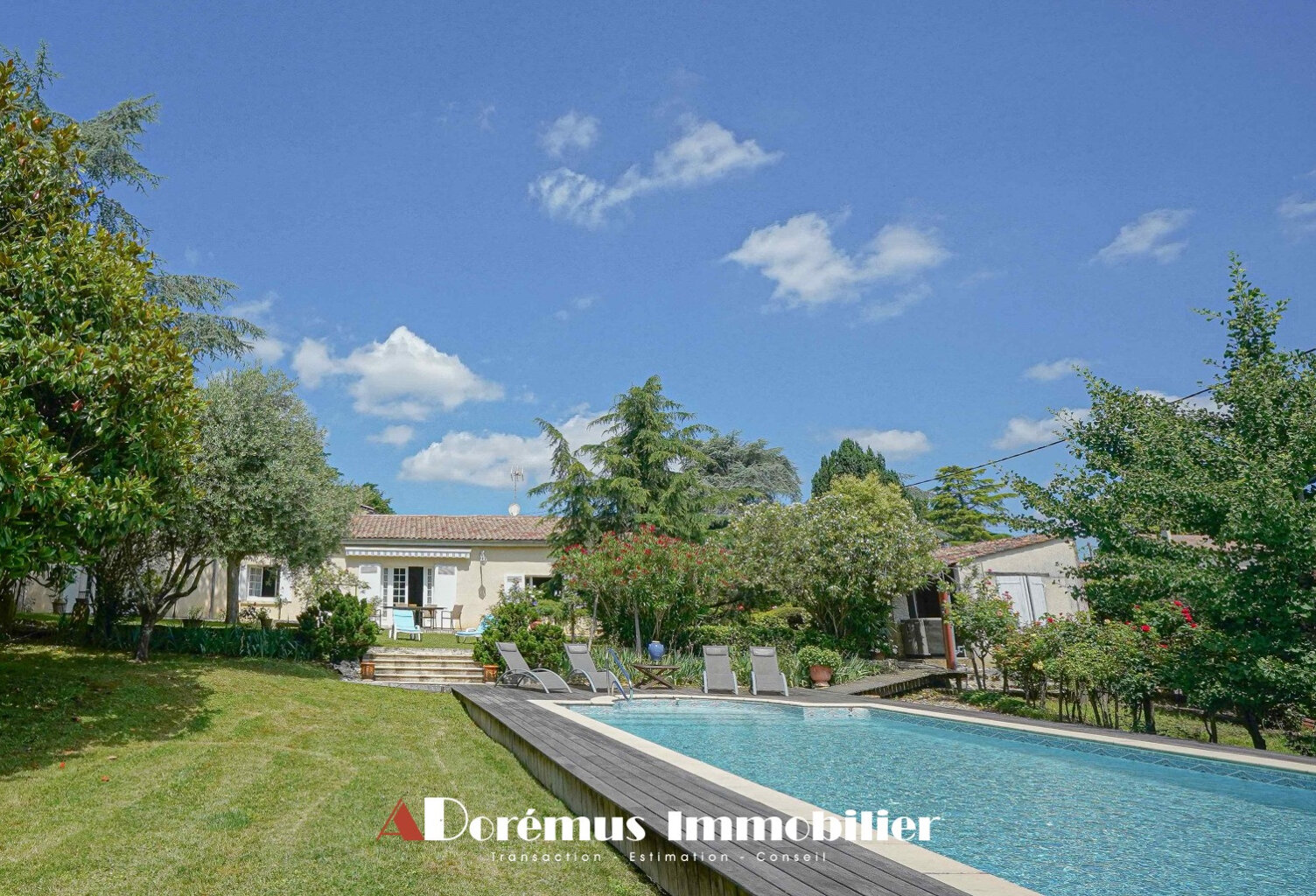 MAISON EN PIERRE DE CARACTÈRE DE 225 M2 AVEC PISCINE CHAUFFÉ — photo 1