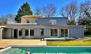 Maison 8 Pièces 323 m² à vendre à Latresne (33360)