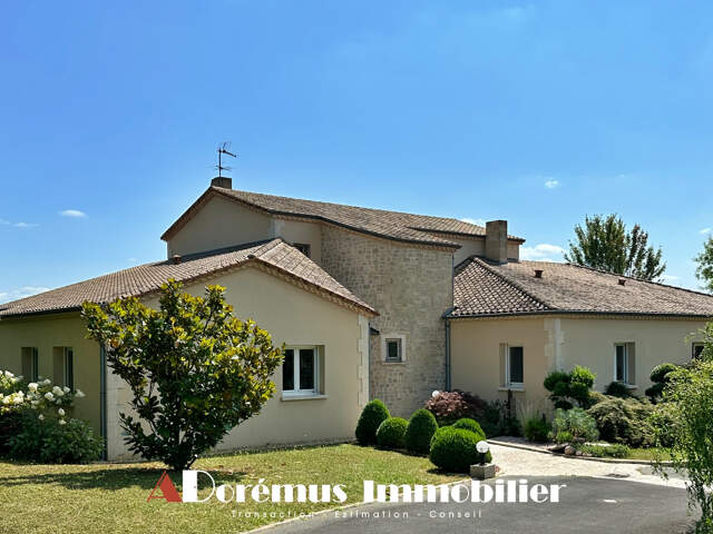 Élégante maison familiale avec piscine et parc arboré   Sect — photo du bien
