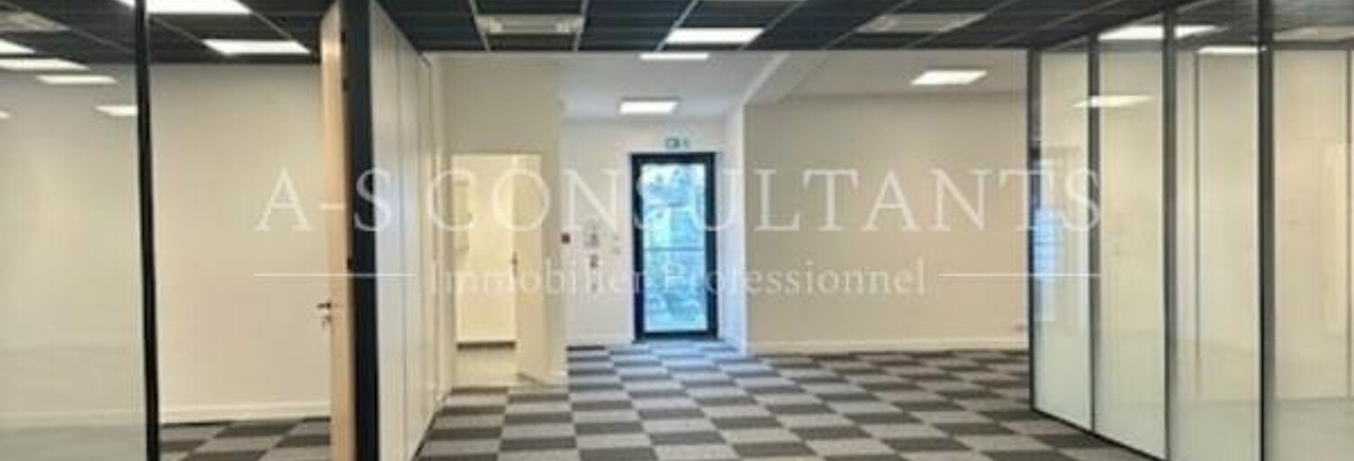 Bureau  293 m² à louer à Annecy (74600)