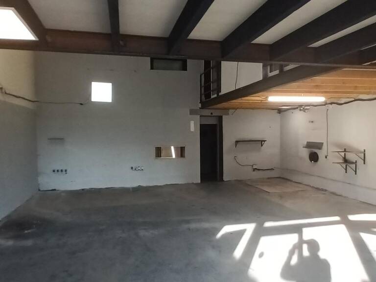 Zo,ne de Bel Air, dépôt 120 m² environ — photo 1