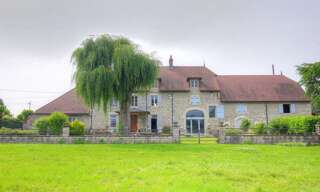 Maison 11 Pièces 350 m² à vendre à Lons-le-Saunier (39000)