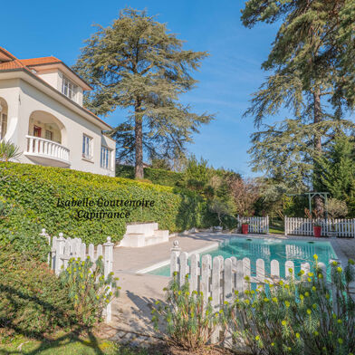 Maison 8 pièces 1350000 €