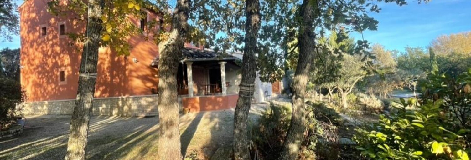 Maison 7 Pièces 203 m² à vendre à Roussillon (84220)