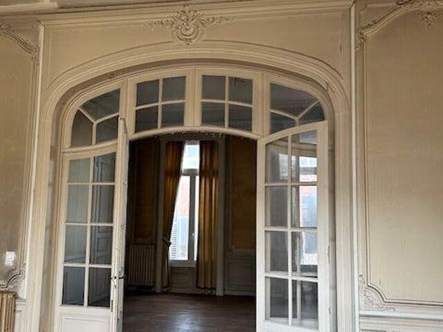 Appartement À Vendre — photo du bien