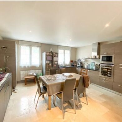 Maison 8 pièces 499500 €