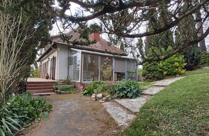Aurignac maison dans un veritable ecrin de verdure  avec  bungalow independant sur 8 — photo 3