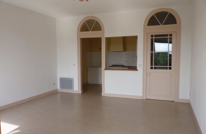 Appartement T3 à Aurignac avec balcon — photo 2