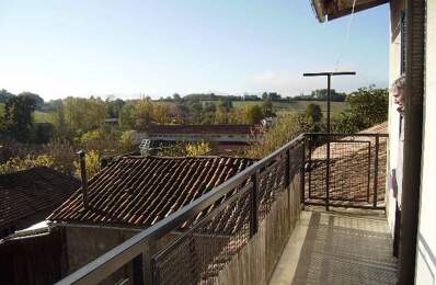 Appartement T3 à Aurignac avec balcon — photo du bien