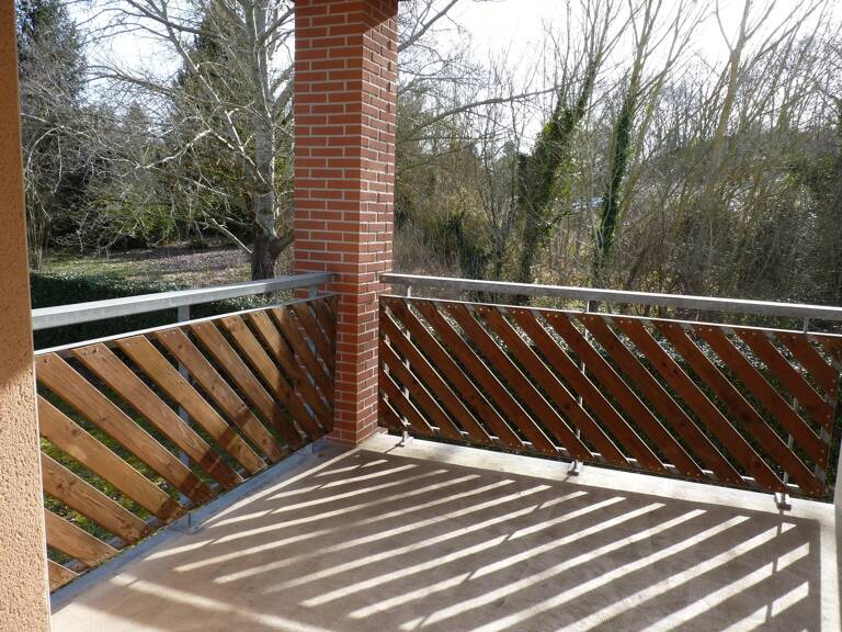 Aurignac, appartement T3 , terrasse , calme — photo 1