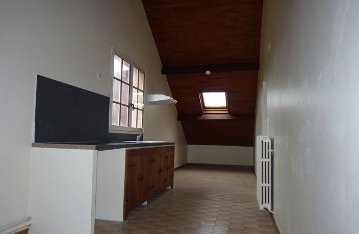 APPARTEMENT T4 à Montoulieu St Bernard — photo 2