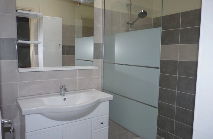 APPARTEMENT T4 à Montoulieu St Bernard — photo 3