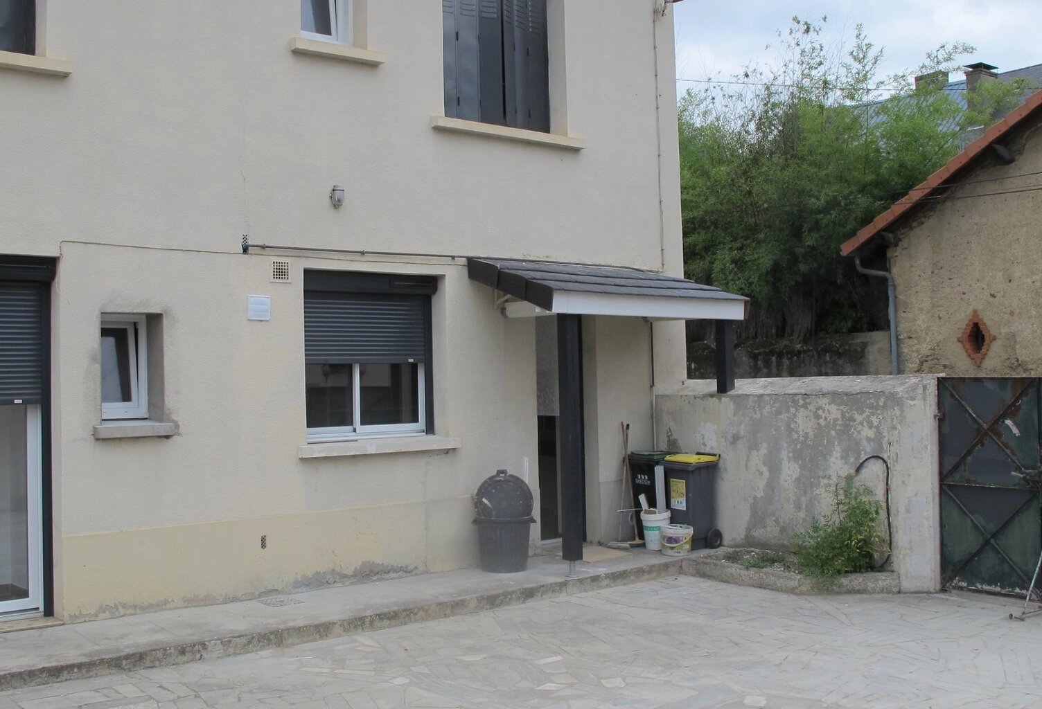 Maison T6 à Tournay avec garage et cour — photo 1