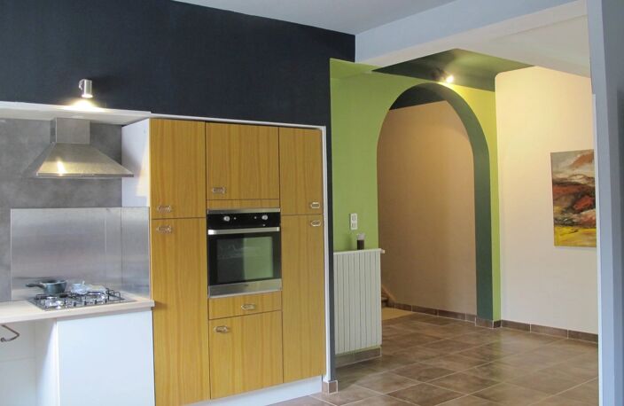 Maison T6 à Tournay avec garage et cour — photo 2