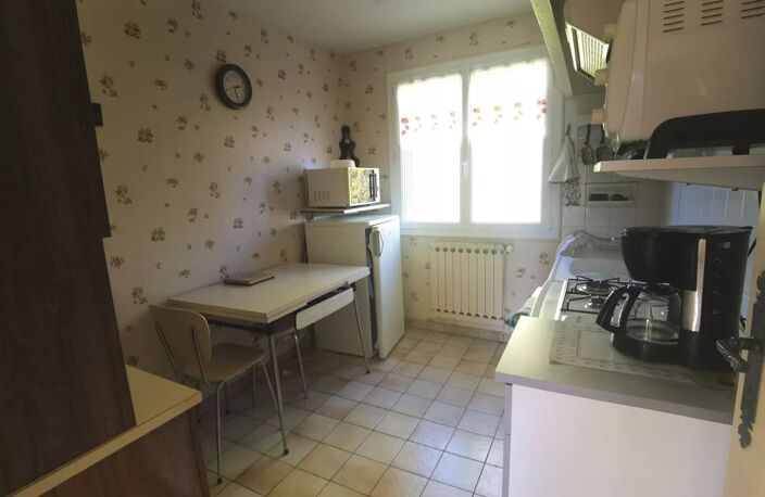Maison de 102 m² sur son terrain arboré de 3870 m² — photo 4