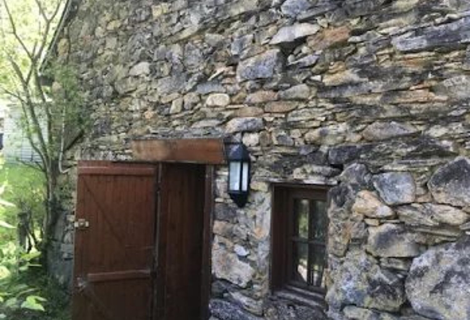 Jolie Chalet de Montagne en pierre — photo 1