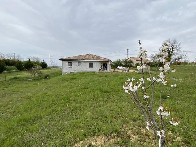 Prox. Aurignac, Jolie Villa T4  sur 2494m² de terrain — photo du bien