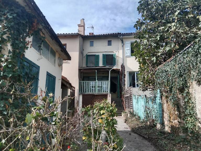 A 10 minutes d'Aurignac, maison de village de 85m² avec jardinet — photo 1