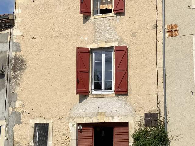 Aurignac, charmante maison de village T3 sur cour — photo du bien