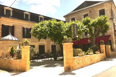 Commerce  695000 €