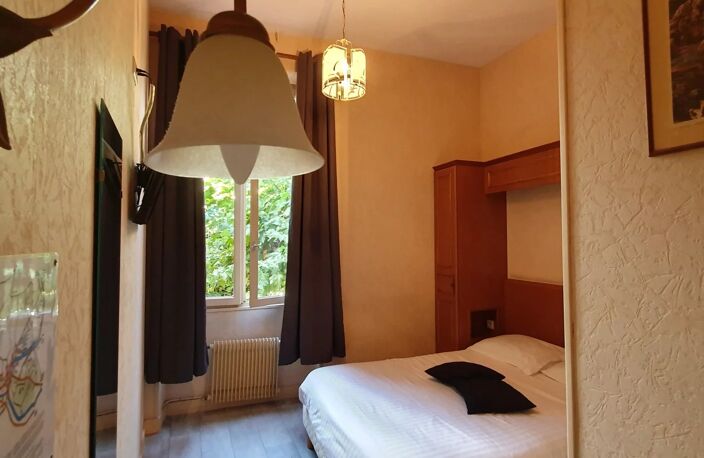 Hotel  ** bar restaurant rapide a vendre dans le Perigord Noir — photo 5