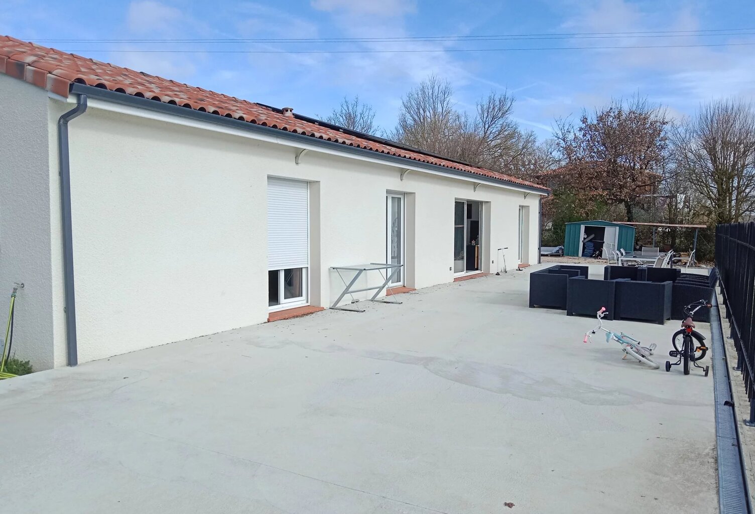Villa contemporaine de 162 m² sur 4571 m² de terrain avec vue campagne — photo 1