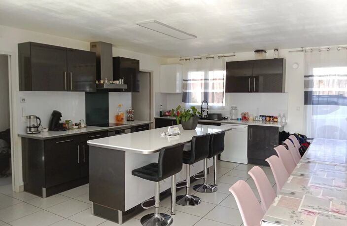 Villa contemporaine de 162 m² sur 4571 m² de terrain avec vue campagne — photo 3