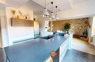 RARE! Lumineuse Maison Pierres Dorées Centre Village 166m² 4 chambres et Terrain 300m² ! — photo du bien