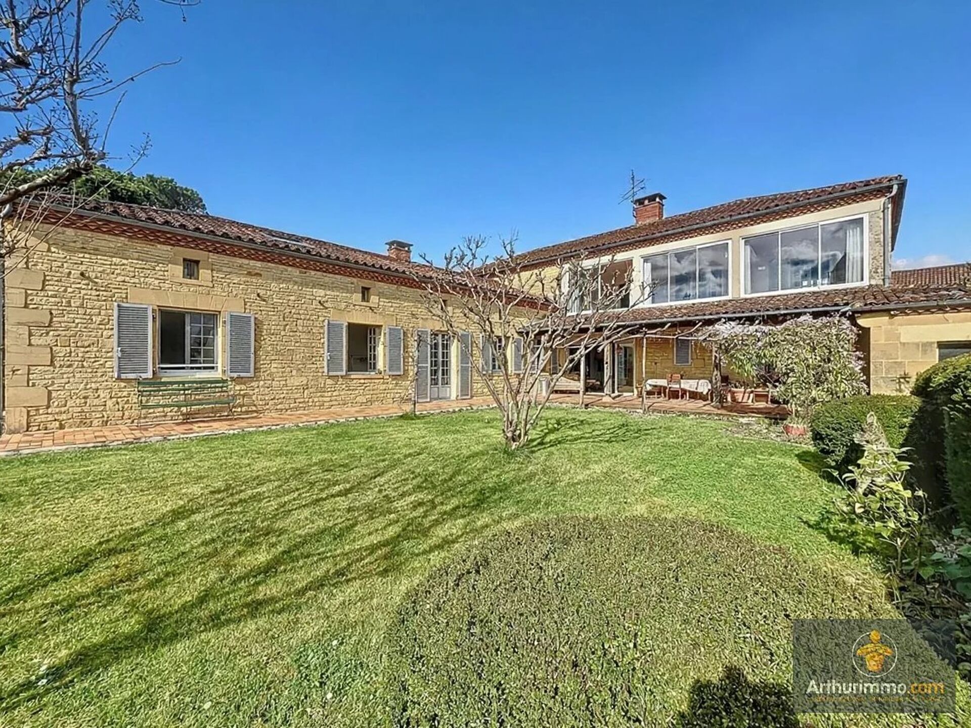 Maison 326 m² · à Pays de Belvès · 326 m² · 548 500 €