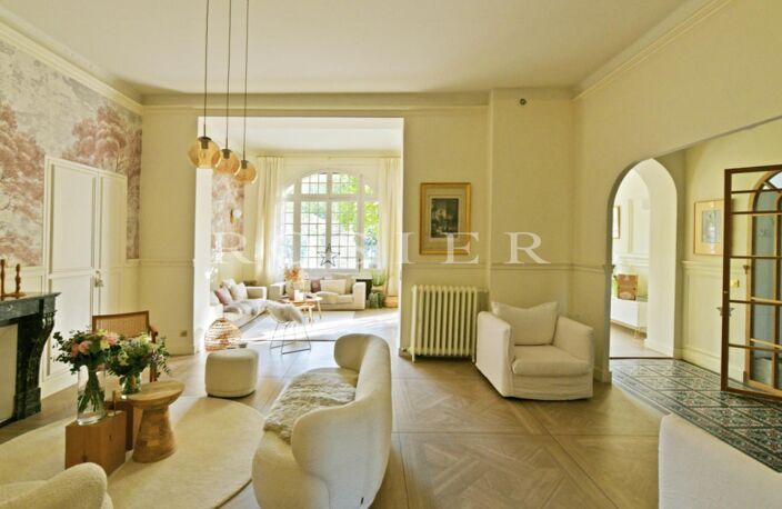 Maison de Maître sur parc avec piscine au cœur d'Apt — photo 2