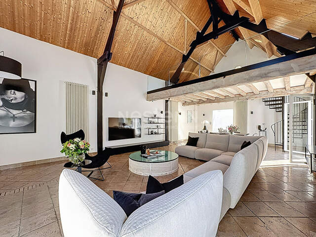 Lamorlaye Maison de 300m2 habitables,  8 pièces, piscine et parc de 4100 m² — photo du bien