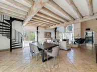 Lamorlaye Maison de 300m2 habitables,  8 pièces, piscine et parc de 4100 m² — photo 2