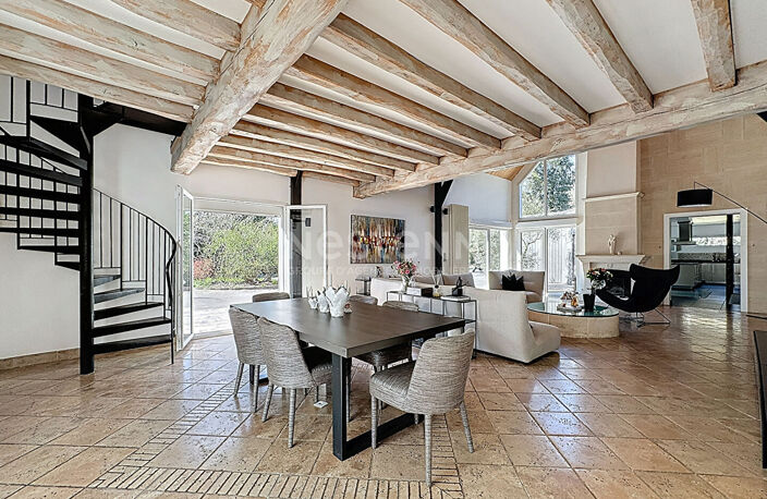 Lamorlaye Maison de 300m2 habitables,  8 pièces, piscine et parc de 4100 m² — photo 2