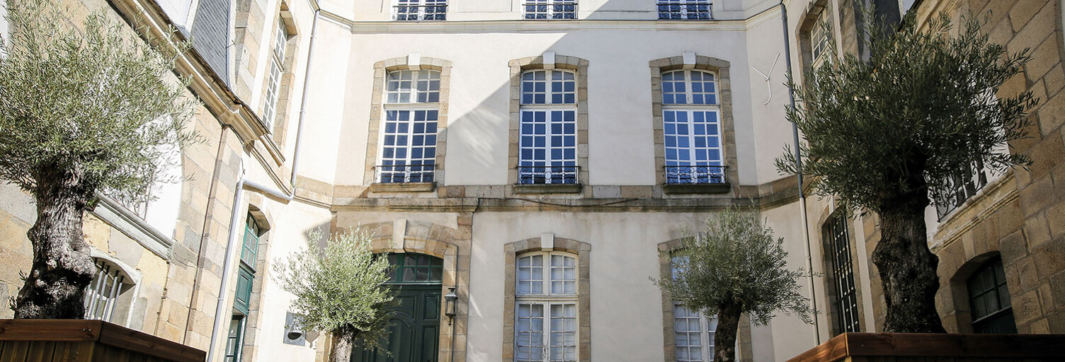 Bureau  398 m² à louer à Rennes (35000)