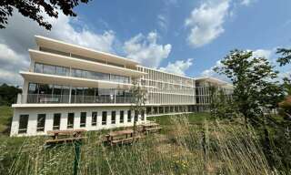 Bureau  915 m² à louer à Aix-en-Provence (13290)