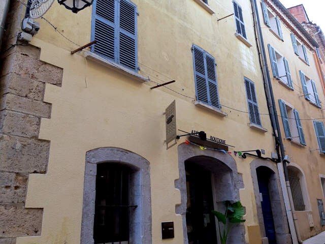 IMMEUBLE HYERES PARCOURS DES ARTS — photo du bien
