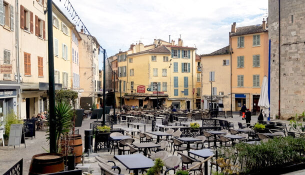 Immeuble  à vendre Hyères 83400