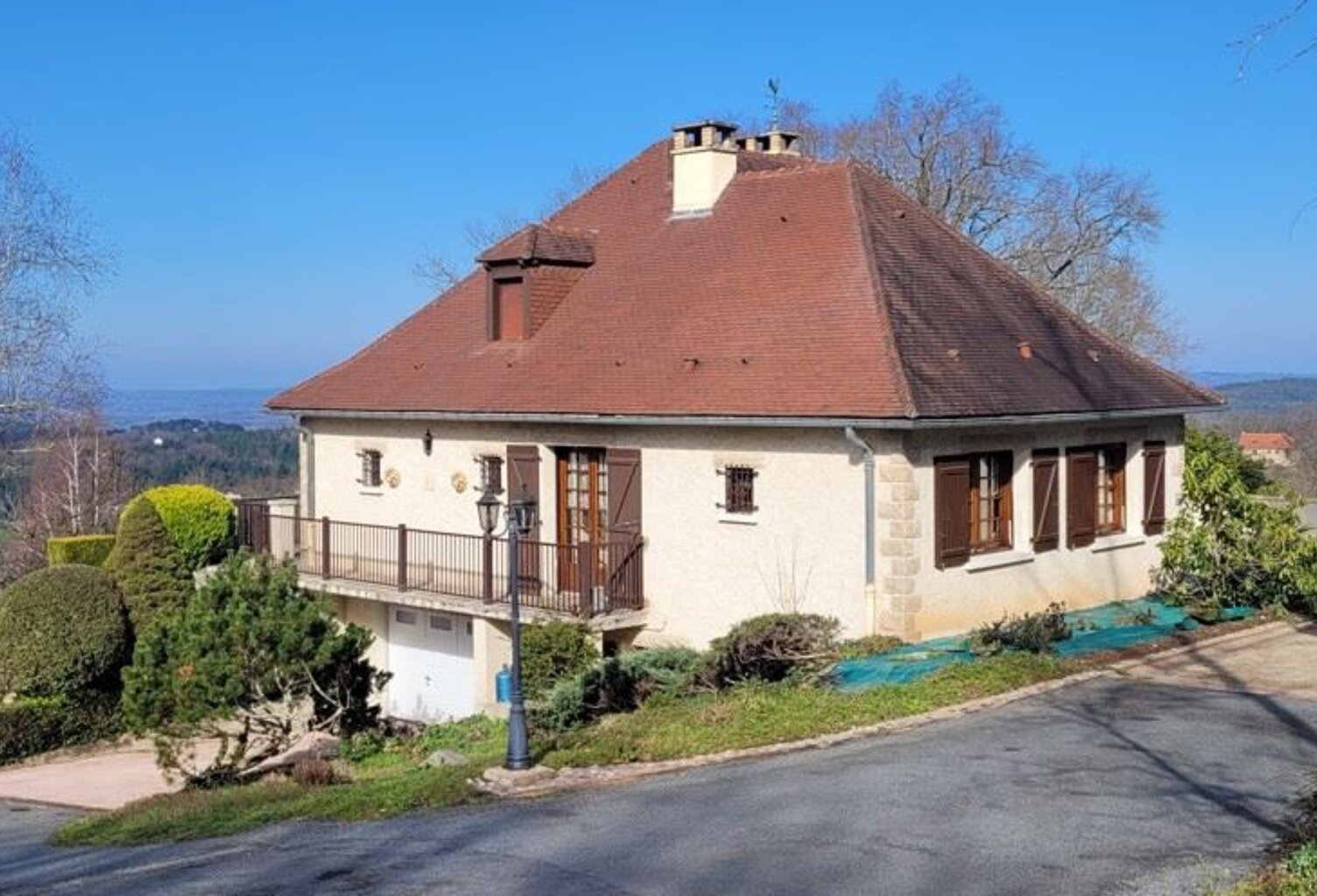 Pavillon de 8 pièces principales — photo 1