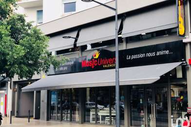 Commerce  213000 €