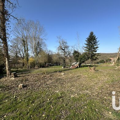 Terrain  239000 €