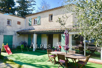 Maison  659800 €